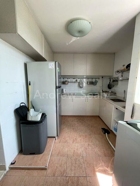 5 Bed Apartment (Condo) for Sale in  Crystal Lodge - Image 7